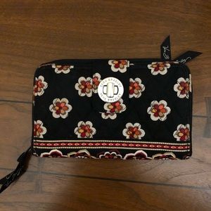 Vera Bradley Pirouette Snap Wallet